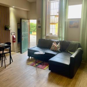 BNBOOK - Green Zone Studio