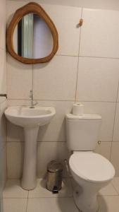 Suite Lua - Quarto e Banheiro com Ar Condicionado no Macapa Paradise