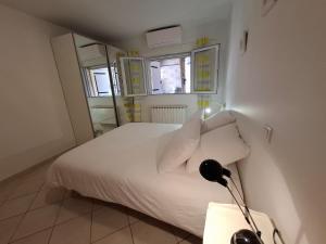 Maisons de vacances Villa Sylvana in Provence-Huge Garden, AC and Terrace : photos des chambres
