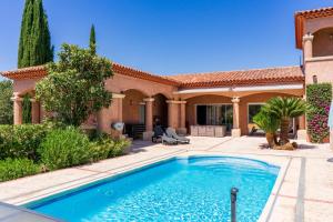 Villa Moniris Provence Bliss and Pool