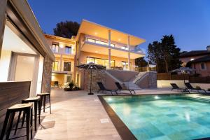 Appart HOTEL 3 Chambres - parking - clim