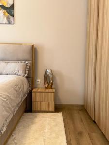 Selena Apartment 50m to Metro with Free Parking