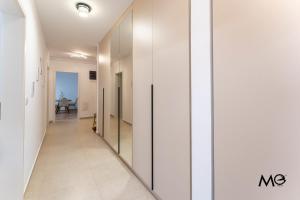 MoHost Sabina - Signature Retreat with Balcony