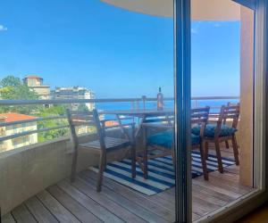 Amazing see view with big balcony near Grimaldi and direct lift to Monaco close to Casino and Larvotto Parking available u