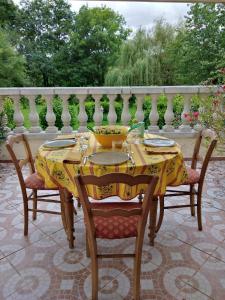 B&B / Chambres d'hotes LA Combe : photos des chambres