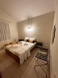 Naos Family House , Paralia Ofriniou