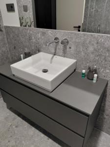 Galerija with free parking