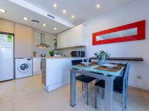 Apartment Giovan by Interhome