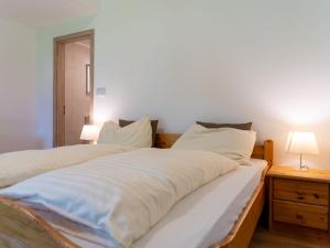 Apartment Wohnung Garten 2 Seeblick by Interhome