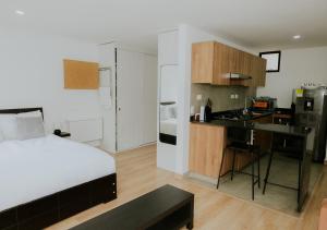 Apto en La Candelaria centro con todo lo necesario