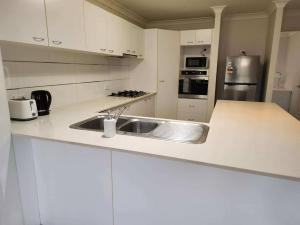 Simple and Comfy Family Home between BNE and Ipswich