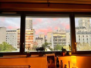 Calm, garden view stay near Paris and the Seine