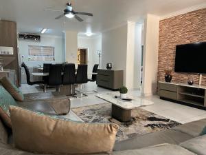 Bay Ridge Luxury Apartment, Ballito