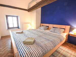 Apartment Spacious in Farmhouse by Interhome