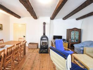 Apartment Spacious in Farmhouse by Interhome