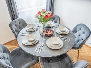 Apartment Nekazanka by Interhome