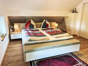 Apartment Ferienhuus up Hütten by Interhome