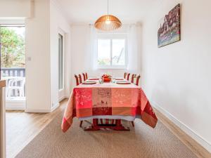 Apartment Les Terrasses de Tourgeville-5 by Interhome