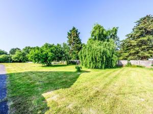 Maisons de vacances Holiday Home Maison de Kerbarh by Interhome : photos des chambres