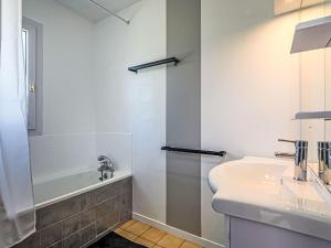 Appartements Apartment Residence Le Safran by Interhome : photos des chambres