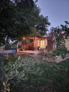 Maisons de vacances Gite les Romarins : photos des chambres