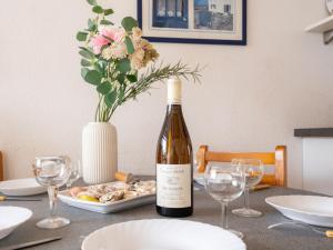 Apartment Piscine et Plage-2 by Interhome