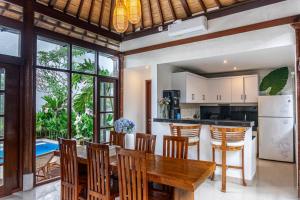 Villa Umawake bungalows by Fave Jaya Residences