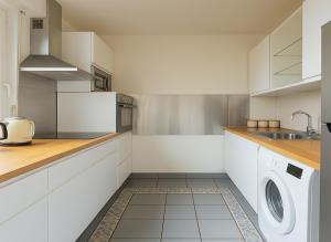 Grand logement moderne avec 4 chambres a Paris 15ᵉ