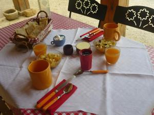 B&B / Chambres d'hotes Sous le Tilleul, Chez Joelle et Guy : photos des chambres