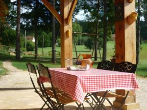 B&B / Chambres d'hotes Sous le Tilleul, Chez Joelle et Guy : photos des chambres