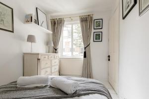 Writers Retreat in the heart of Ashford Town