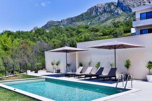 Orange Tree Pool Villas - Sea View and Private Pool