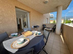 Appartements MORIANI Centre Lumineux T3 a deux pas de la mer et commerces : photos des chambres