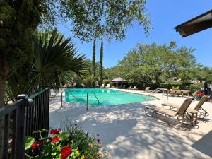 1935 Bohicket Marina