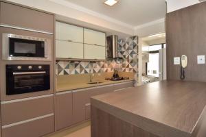 Alto padrão com Vista Mar nas Gaivotas P1133