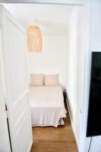 Beach less than 1 minute away