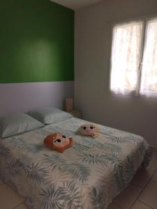 Maisons de vacances Maison spacieuse avec piscine et jardin : photos des chambres