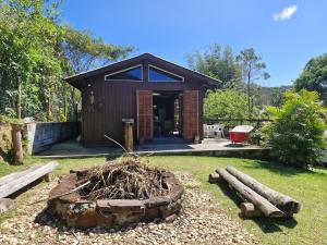 Cabana rústica I Fogo de Chão | Acesso a cachoeira