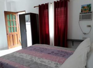 Hangout Beach Resort