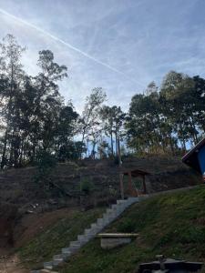 Chalés do vale Extrema amarelo