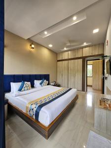 The Sky Comfort Hotel Brahm Sambandh - 150 mtr from Shrinathji Temple