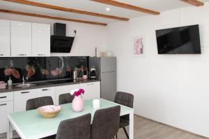 Sweet Dreams Apartment 1