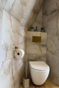 Forest Glamp & Jacuzzi