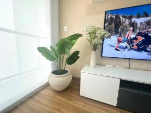 Modern 1BR on J Prado Board San Isidro