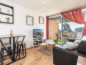 Apartment Tamarissime by Interhome