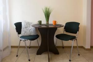 Подобово Низький поверх в 2 мин від м Чернігівська ТЦ Проспект Серце МВЦ