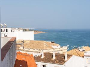 Neptuno Sea View Apartment by Stay ici Algarve Holiday Rental
