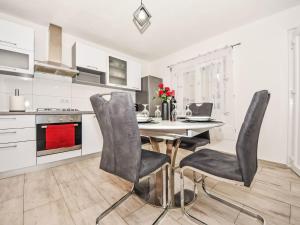 Apartment 4 you by Interhome