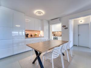 Holiday Home Perla by Interhome