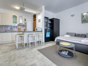 Apartment Lilly 1 by Interhome